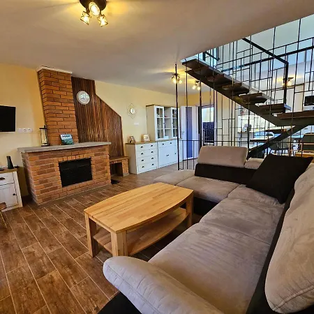 Szilvas 10 度假居 *