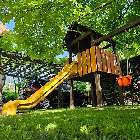 Holiday home Szilvas 10 *